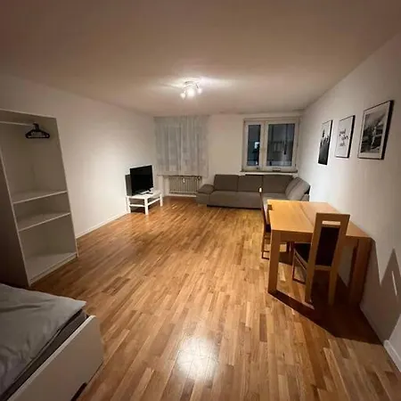 Zentral Gelegene In Fuer Bis Zu 5 Personen *
