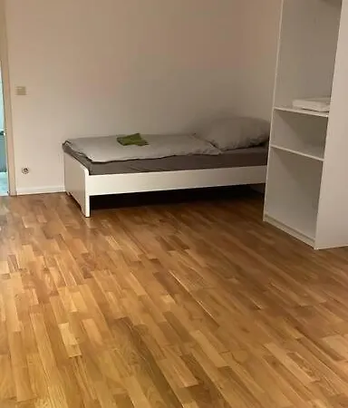 Zentral Gelegene In Fuer Bis Zu 5 Personen * Gelsenkirchen