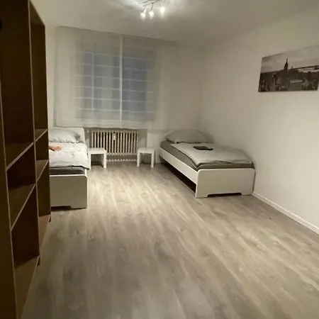 Zentral Gelegene In Fuer Bis Zu 5 Personen Apartment
